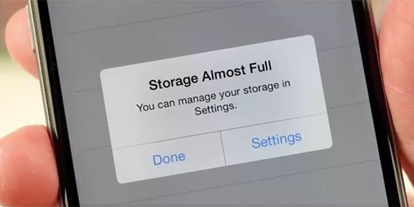 Speicher voll? Mit diesen Tipps sparst du Platz auf deinem Handy.