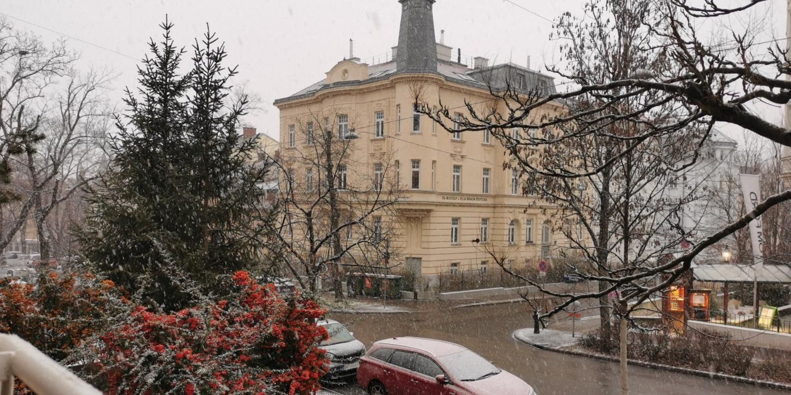 Am späten Nachmittag hat es in Wien zu schneien begonnen.