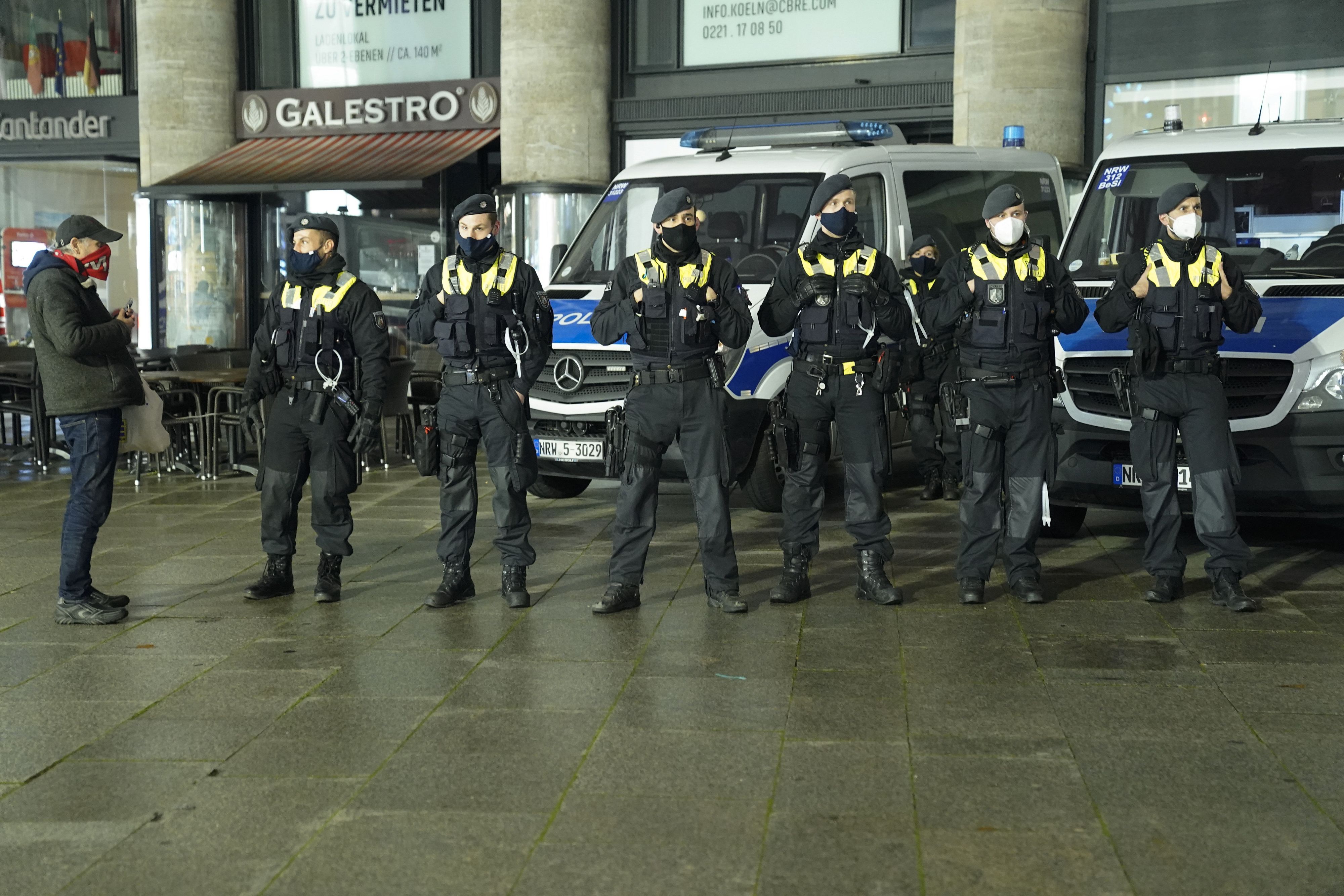 Massives Polizeiaufgebot auf dem Kölner Hauptbahnhof. Archivbild.