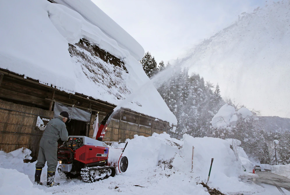 Shirakawa-go Schnee
