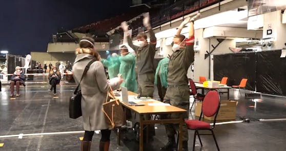 Gute Laune beim Wiener Massentest.