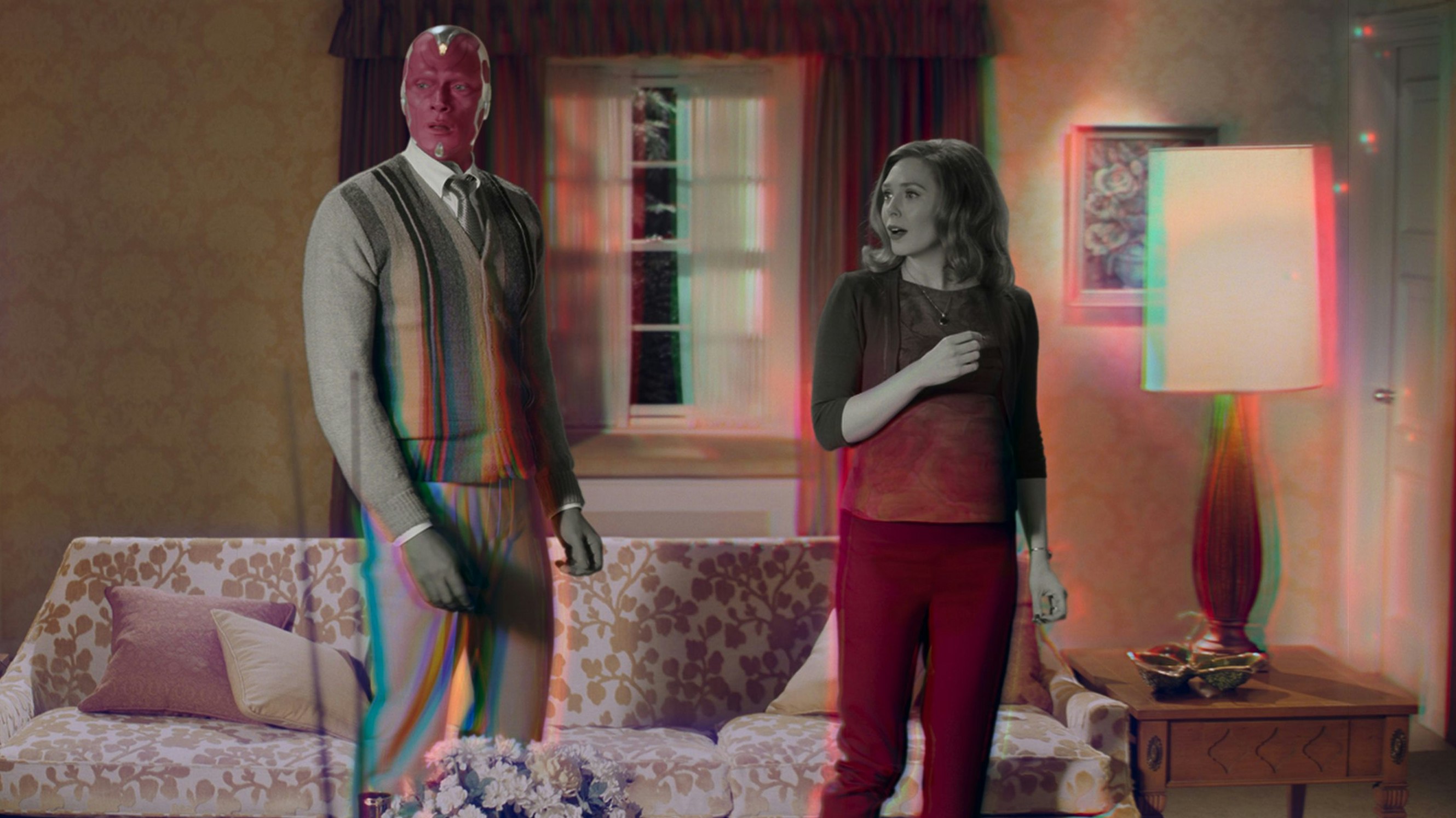 Paul Bettany als Vision und Elizabeth Olsen als Wanda Maximoff 