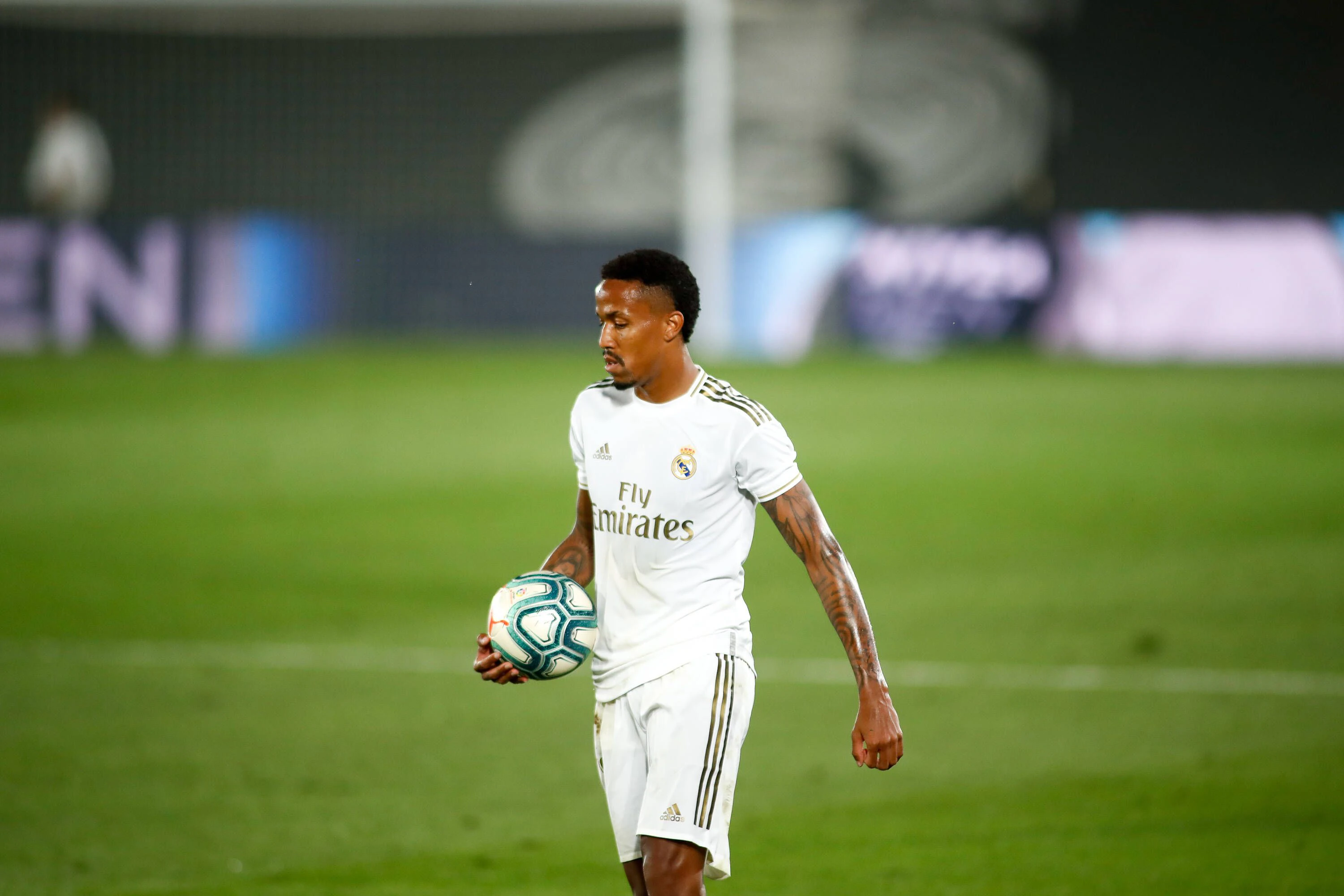 Wechselt Eder Militao zu den Bayern?