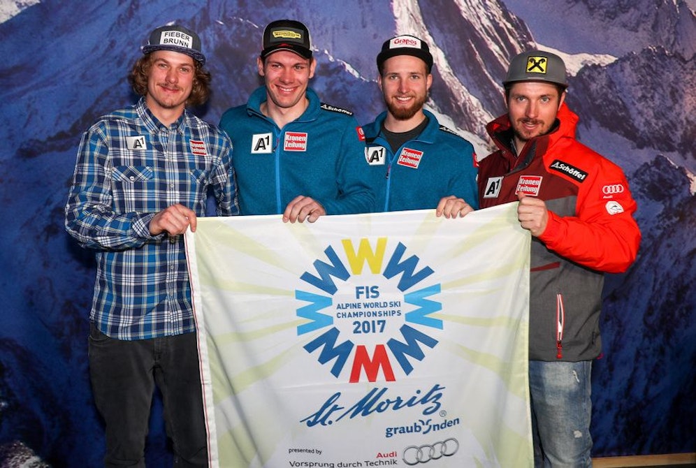 Marcel Hirscher freut sich über die Erfolge im ÖSV