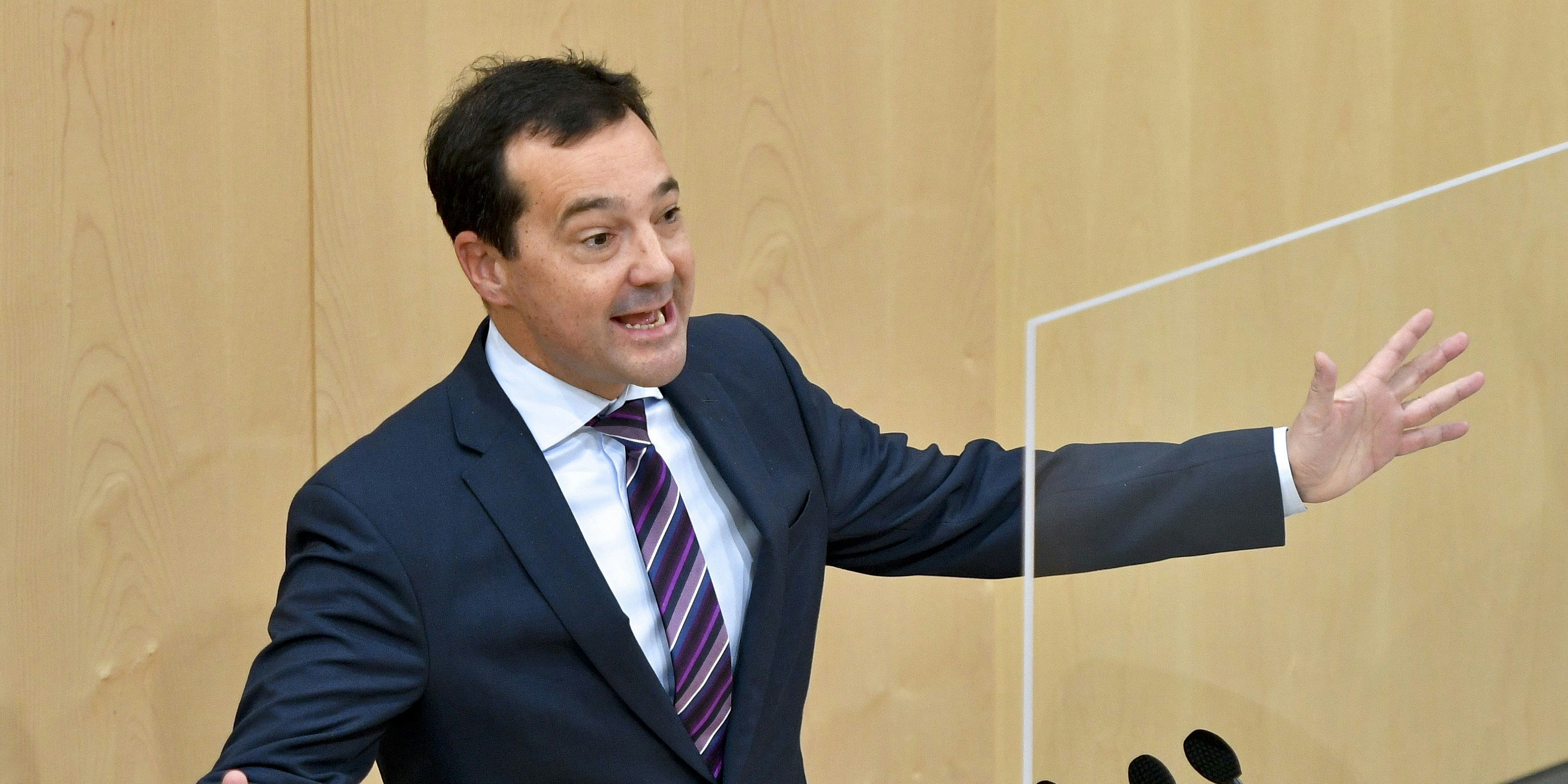 Gerald Loacker am 18. November 2020 im Rahmen einer Sitzung des Nationalrates