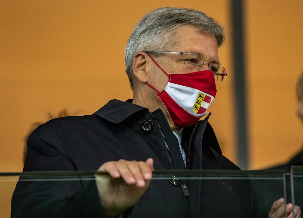 Kärntens Landeshauptmann Peter Kaiser (SPÖ) mit Mund-Nasen-Schutz