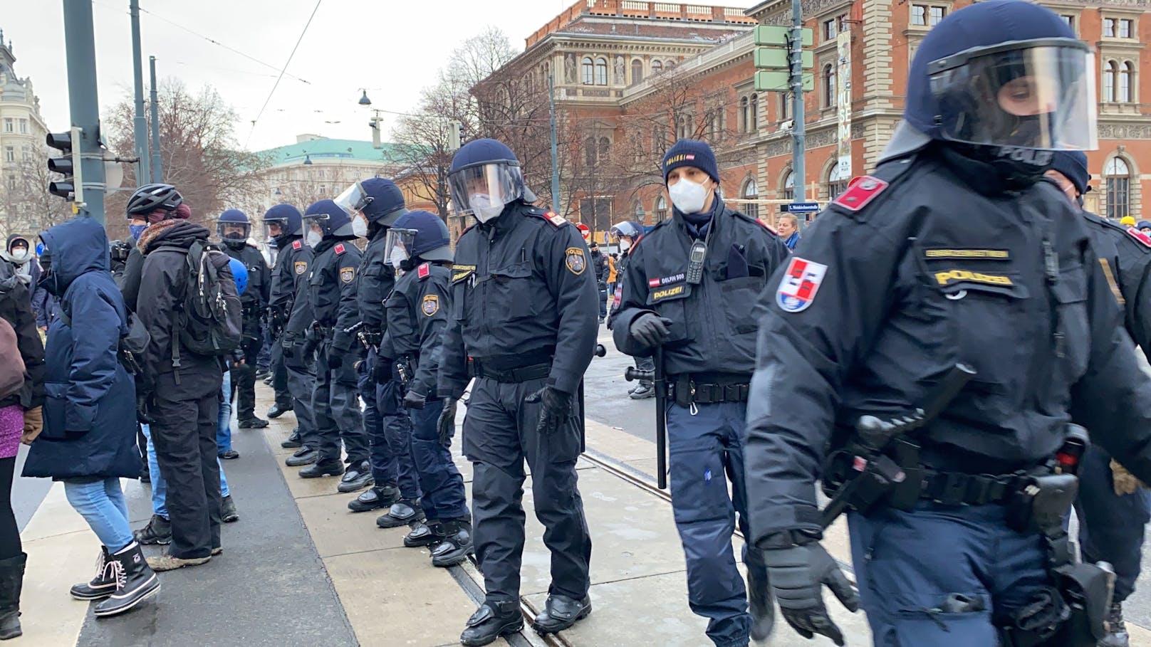 Polizeiaufgebot im Zuge einer Demonstration in Wien. Symbolbild.