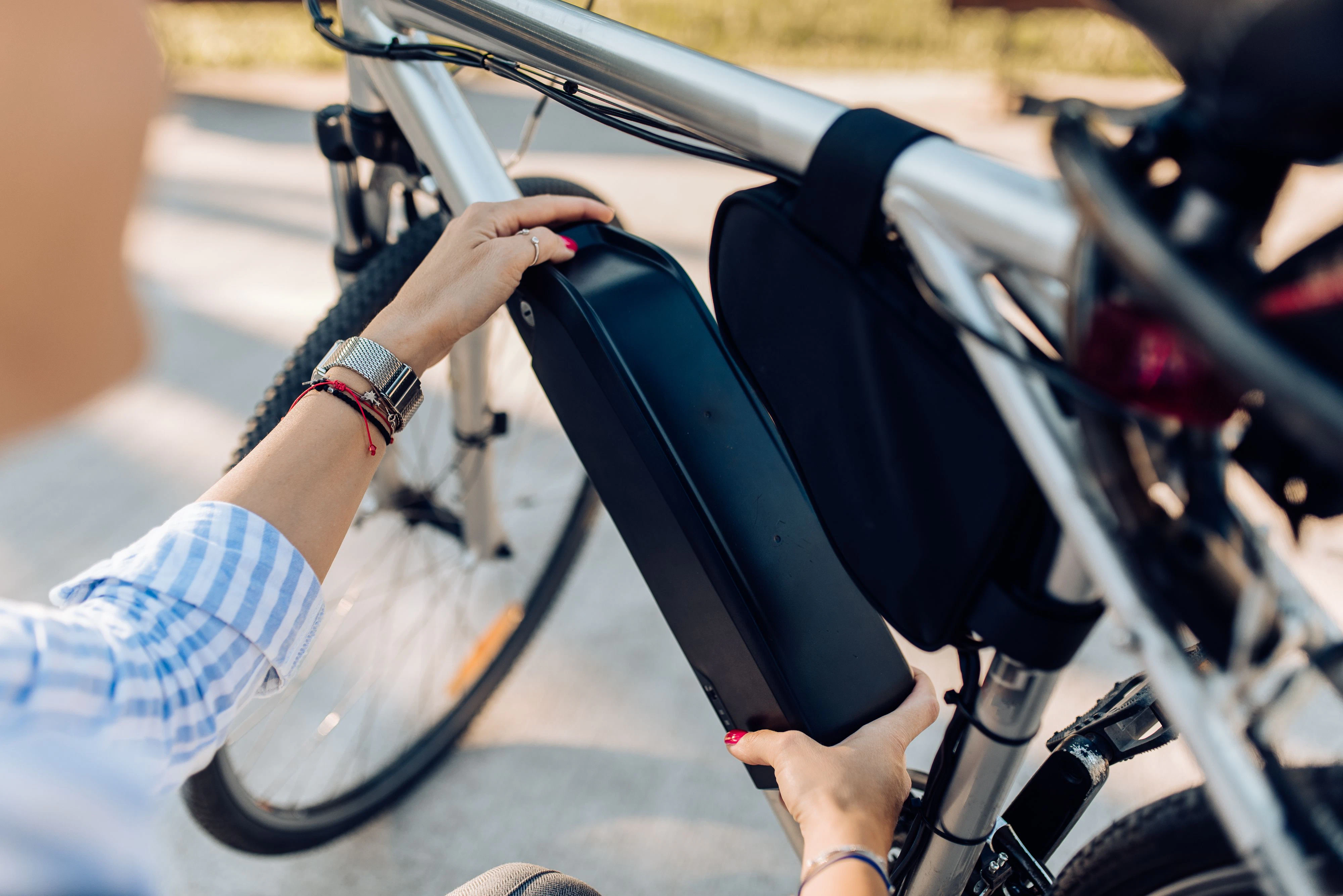 Das E-Bike wurde samt Zubehör gestohlen.