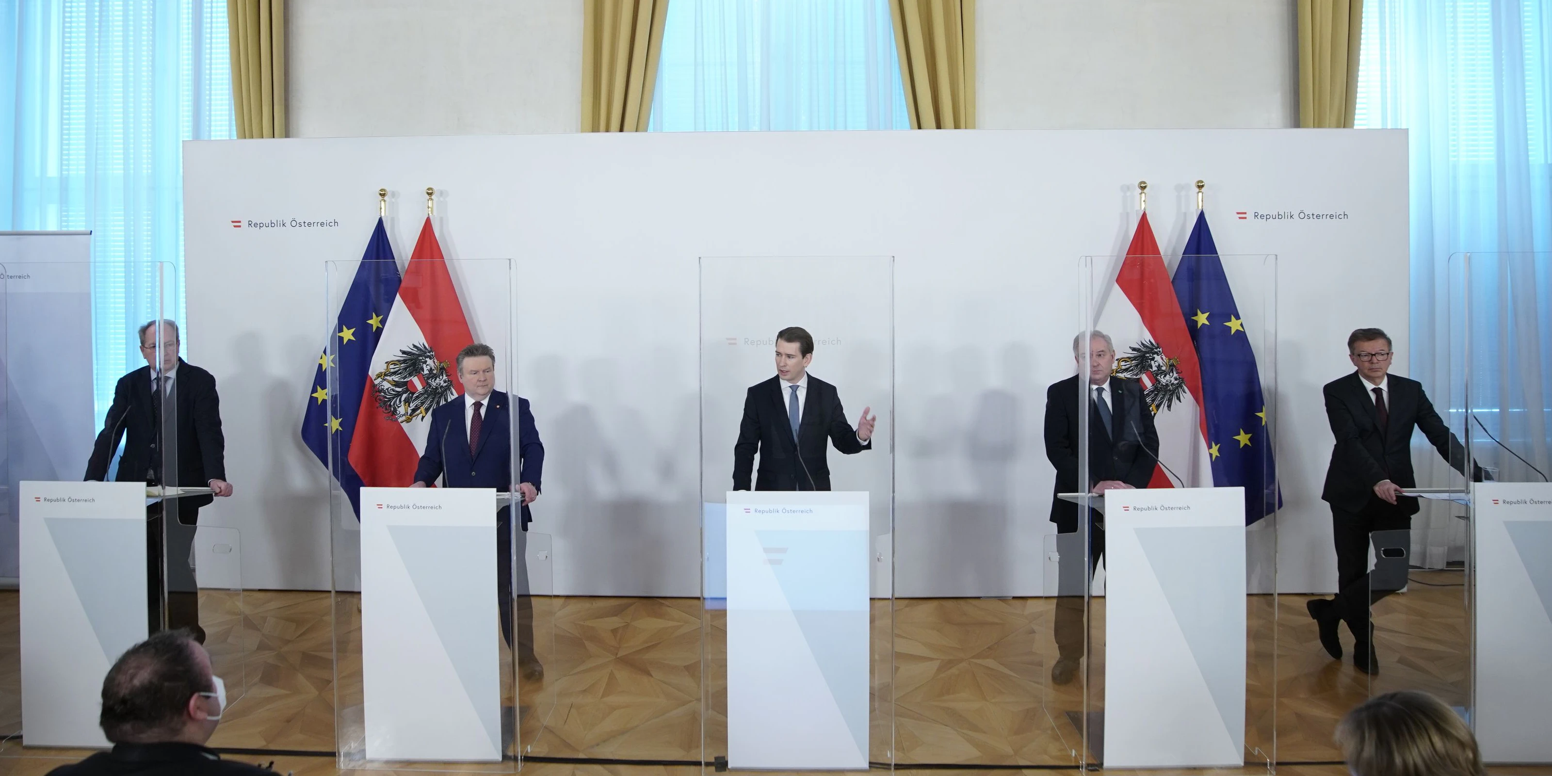 Das "virologische Quintett" Sonntag bei der Pressekonferenz.