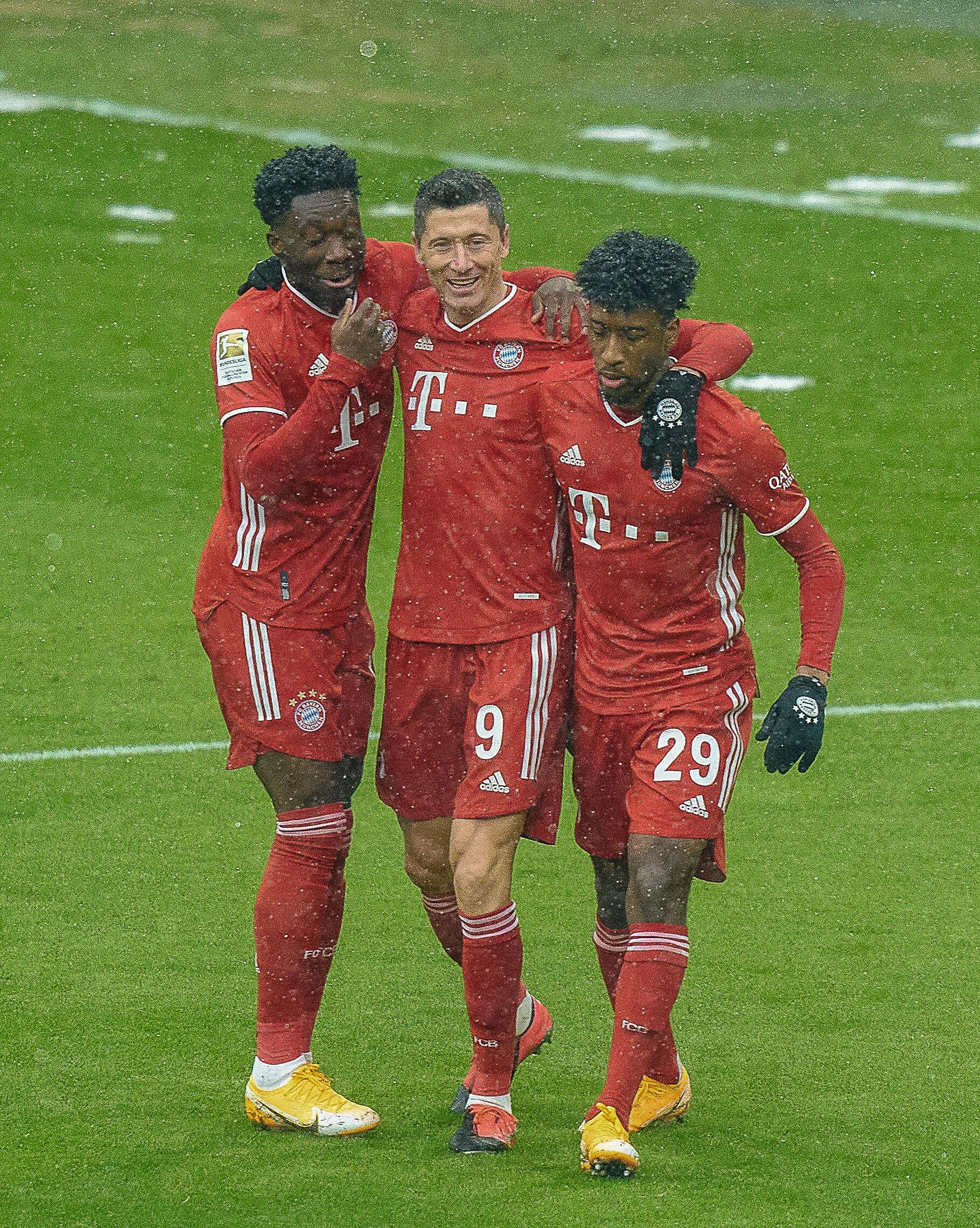 Die Bayern jubeln über den Sieg gegen Freiburg