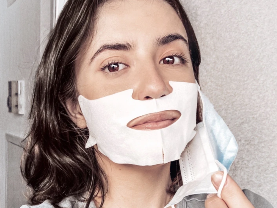 Die Maske unter der Maske ist derzeit ein Renner. Kein Wunder, schließlich ist die Haut in diesem Bereich gefordert wie selten zuvor.