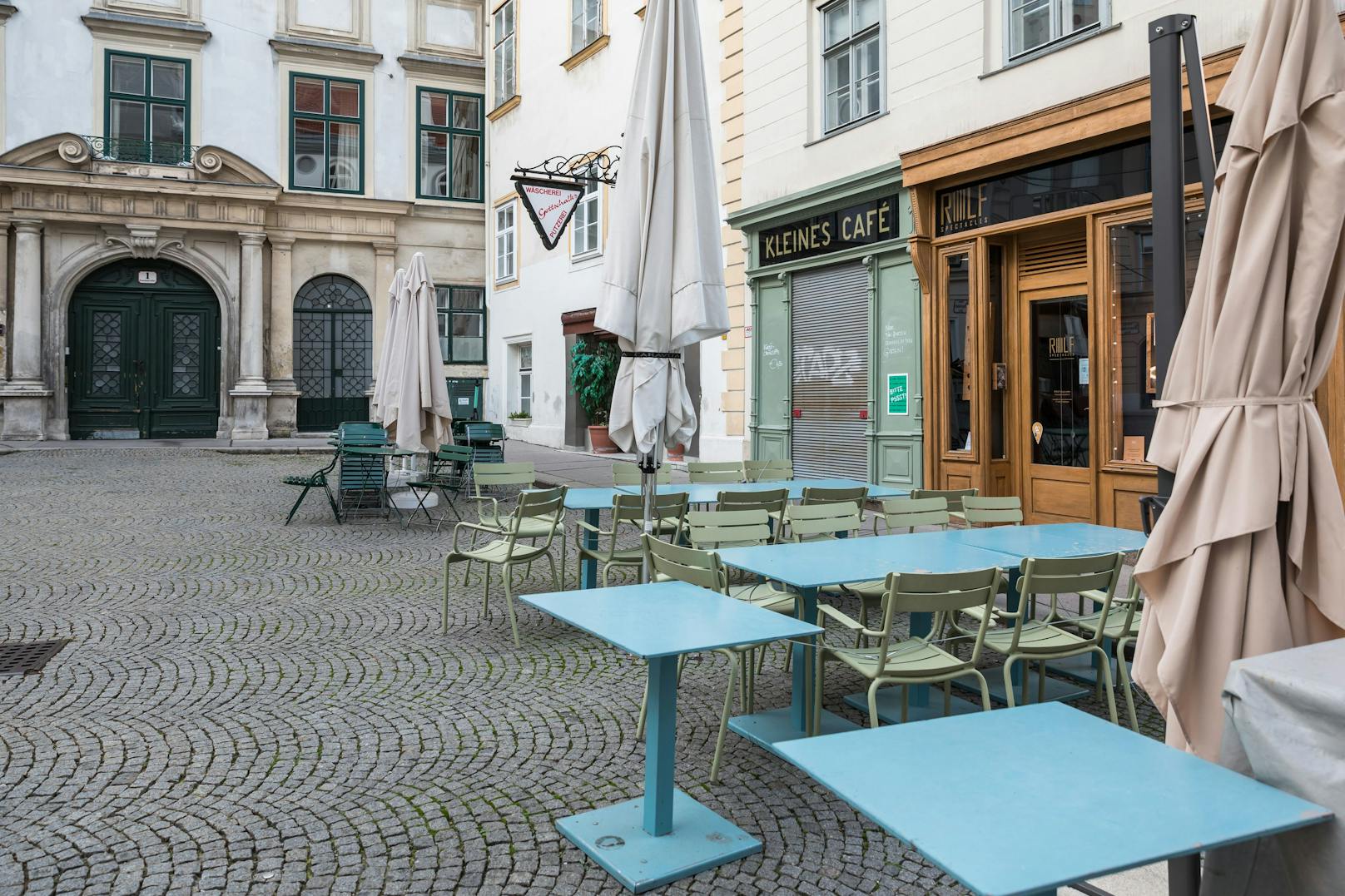 Die Cafes und Restaurants in Österreich sind verwaist.