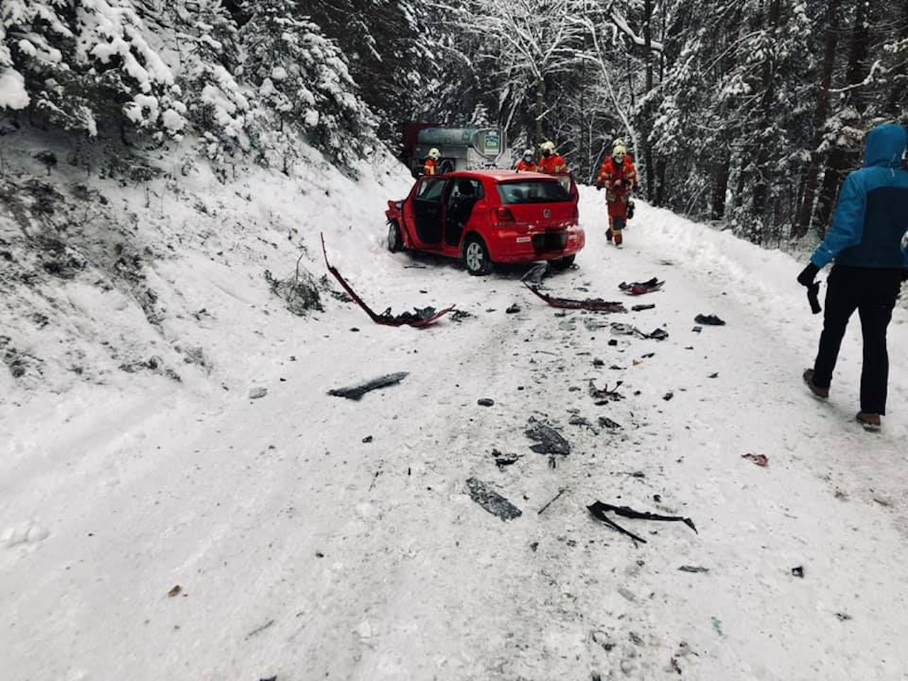 Heute.at - Wiener kollidiert bei Ski-Trip frontal mit Milchlaster