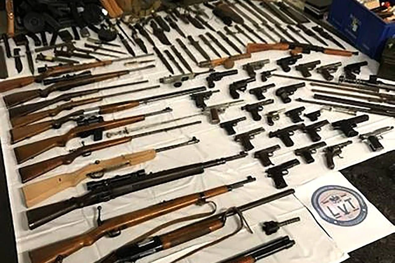 Die sichergestellten Waffen.