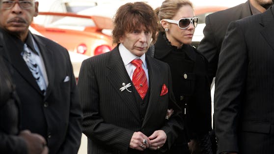 Der visionäre Musikproduzent Phil Spector wurde 2009 wegen Mordes zu 19 Jahren Haft verurteilt.