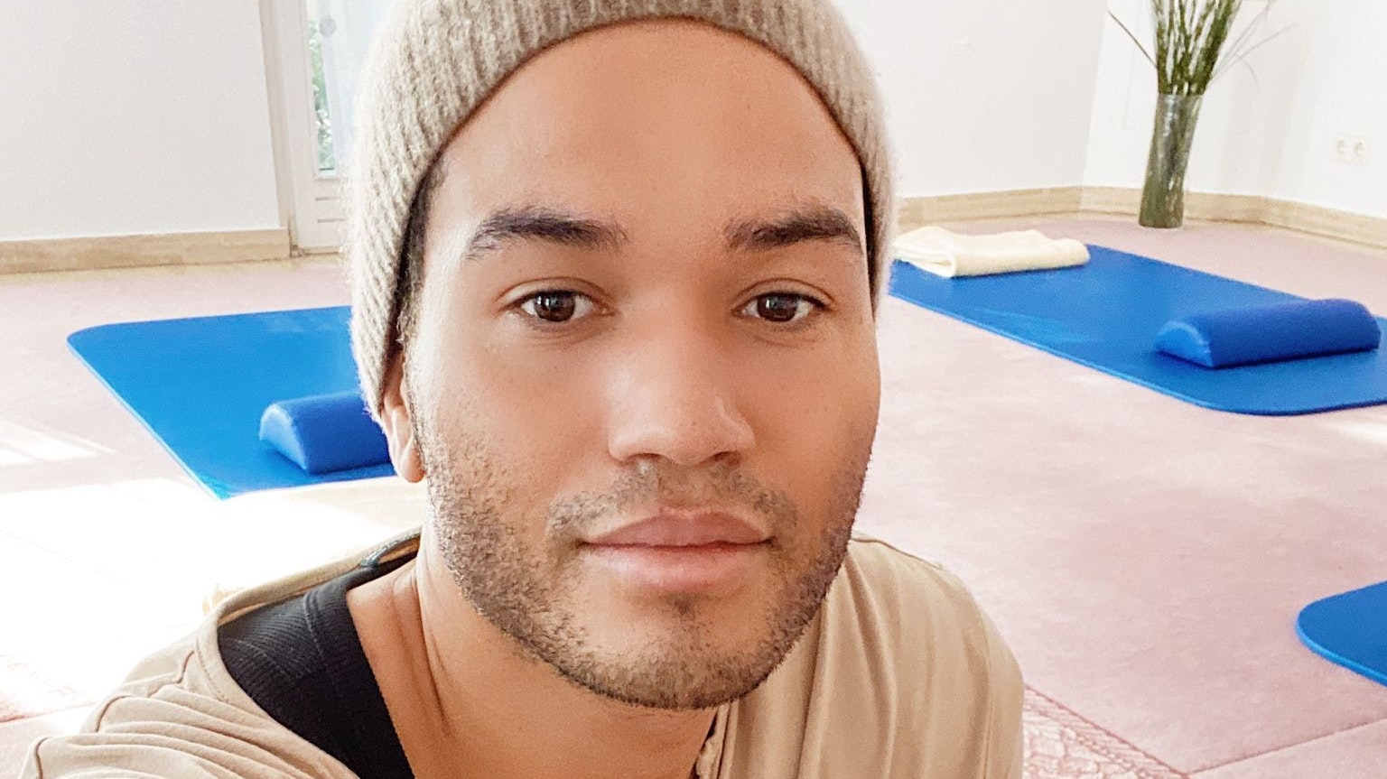 Mike (30) ist noch Monate nach seiner Infektion mit dem Coronavirus noch nicht vollständig genesen. Hier sieht man ihn bei einer angeordneten Kur bei Marienkron.