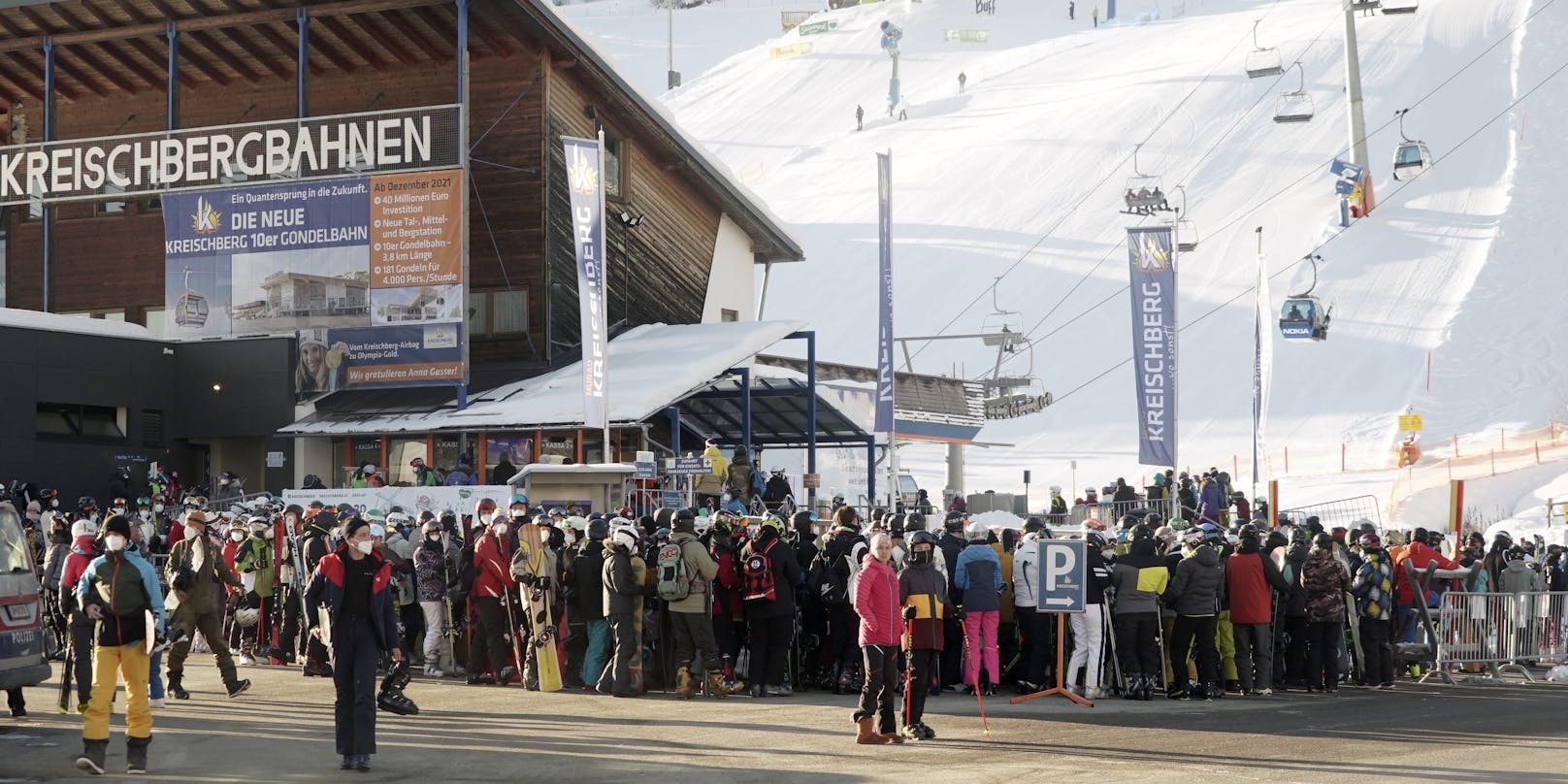 Riesiger Andrang auf die Skigebiete in Österreich
