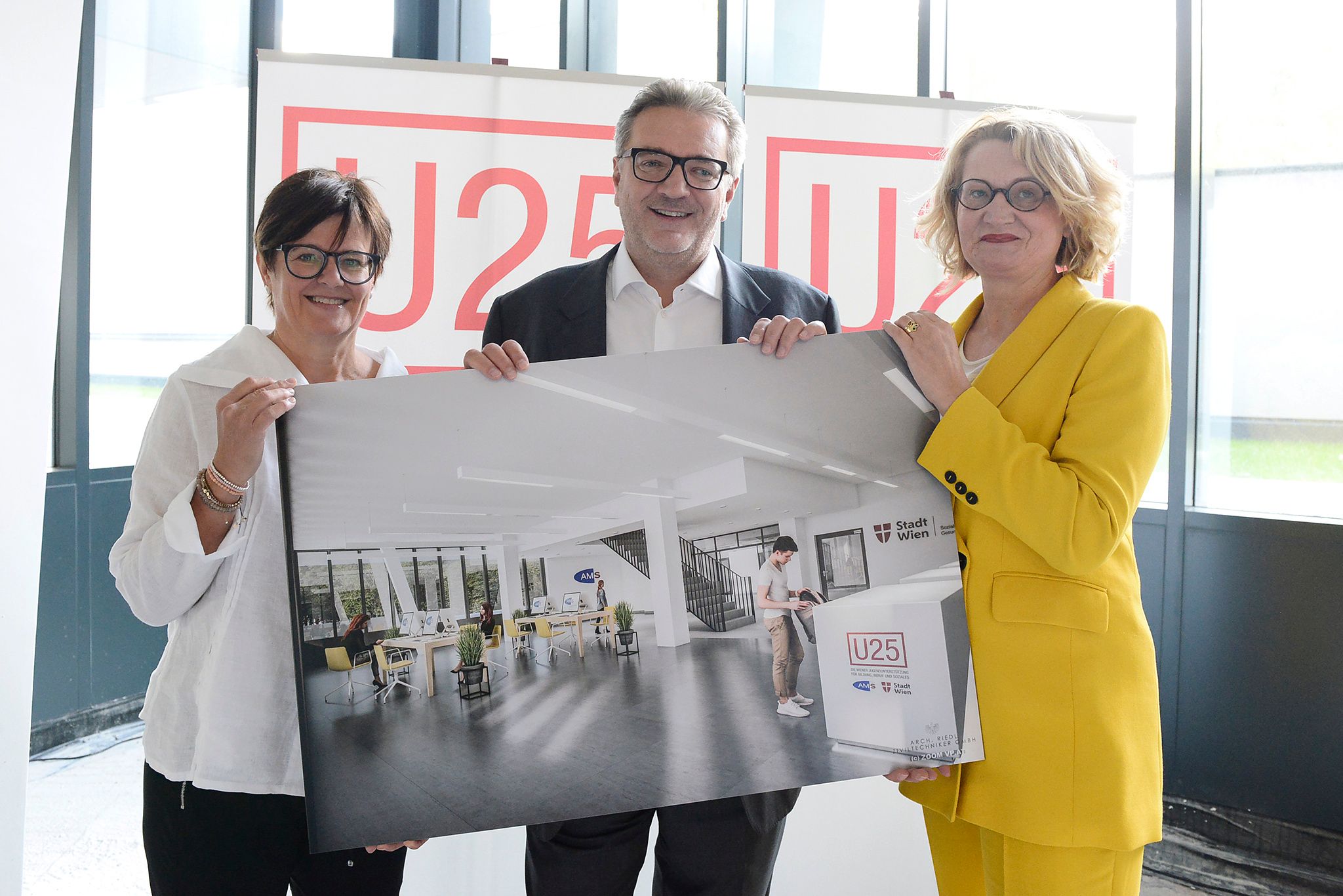 Im Herbst 2019 präsentierten die Landesgeschäftsführerin des AMS-Wien Petra Draxl, StR Peter Hacker, Agnes Berlakovich - Leiterin MA40