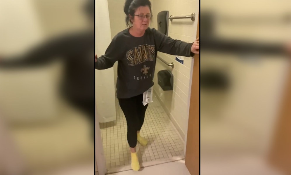 Einige Tage nach der Verabreichung des Corona-Impfstoffs von Pfizer/BioNTech fingen neurologische Störungen an. 