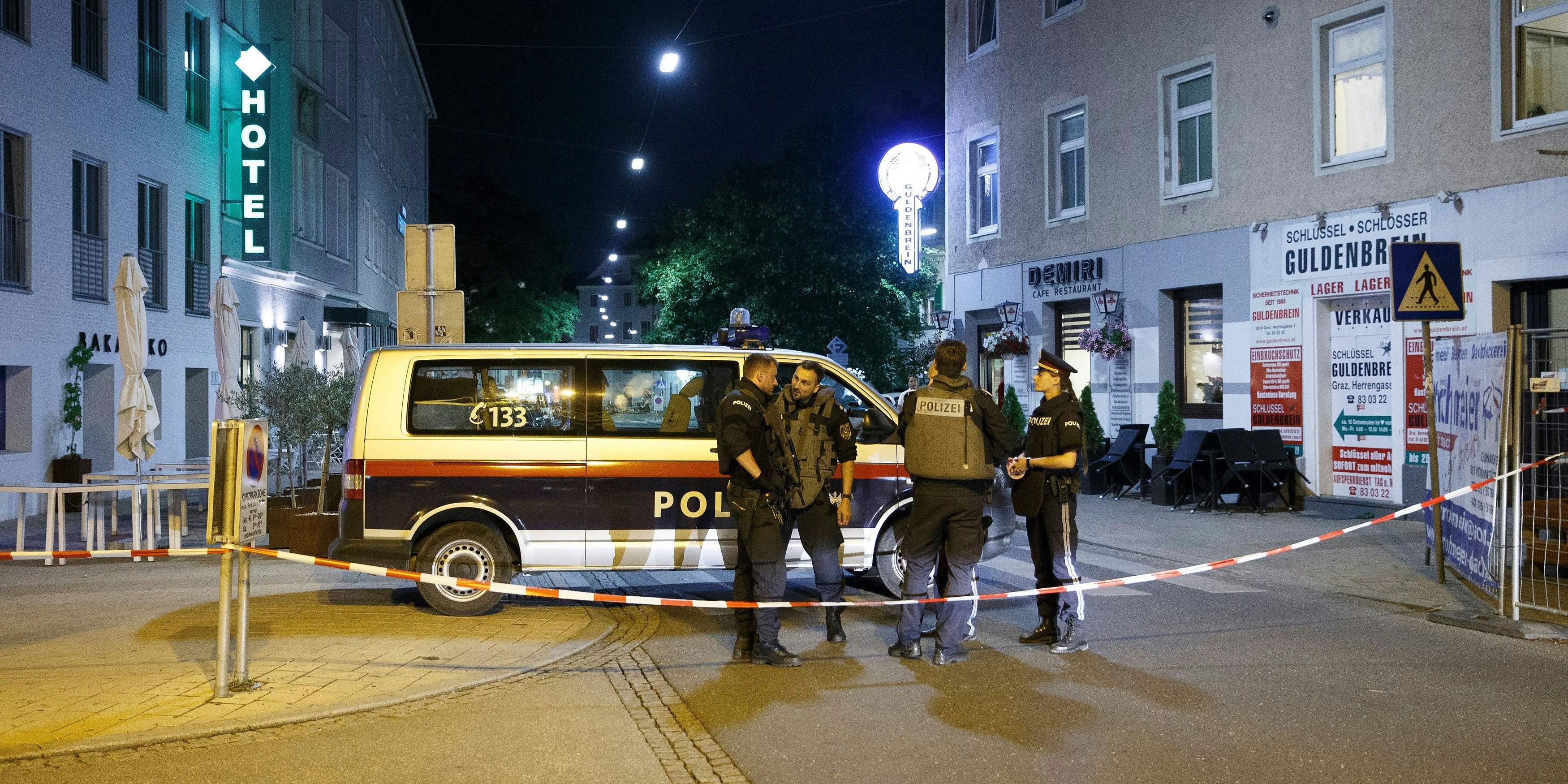 Die Ermittlungen der Polizei laufen.