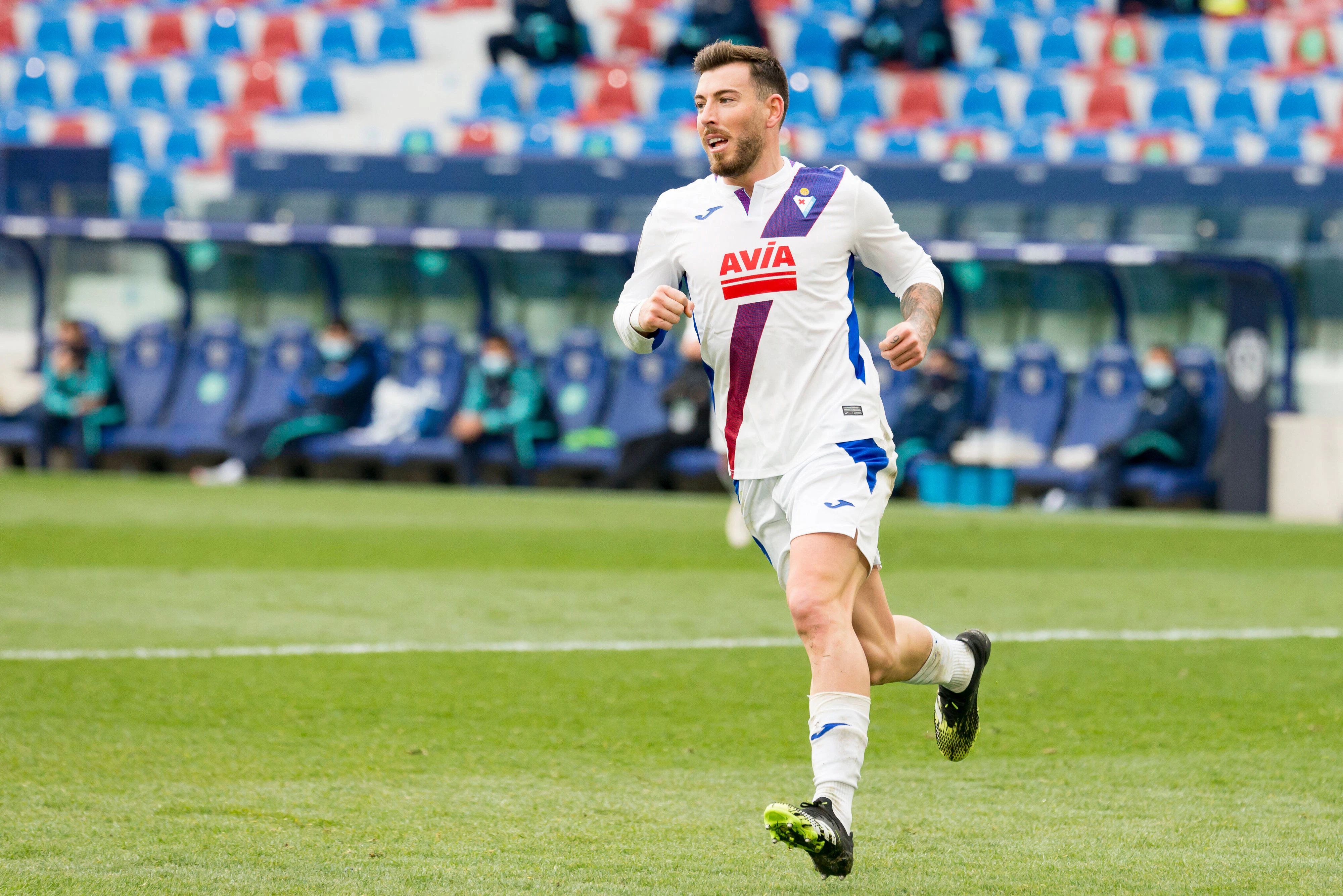 Eibar-Kapitän Sergi Enrich fasste eine Haftstrafe auf Bewährung aus. 