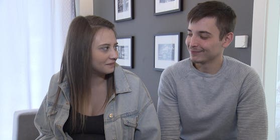 Lisa (21) und Marcell (22) sind verliebt.