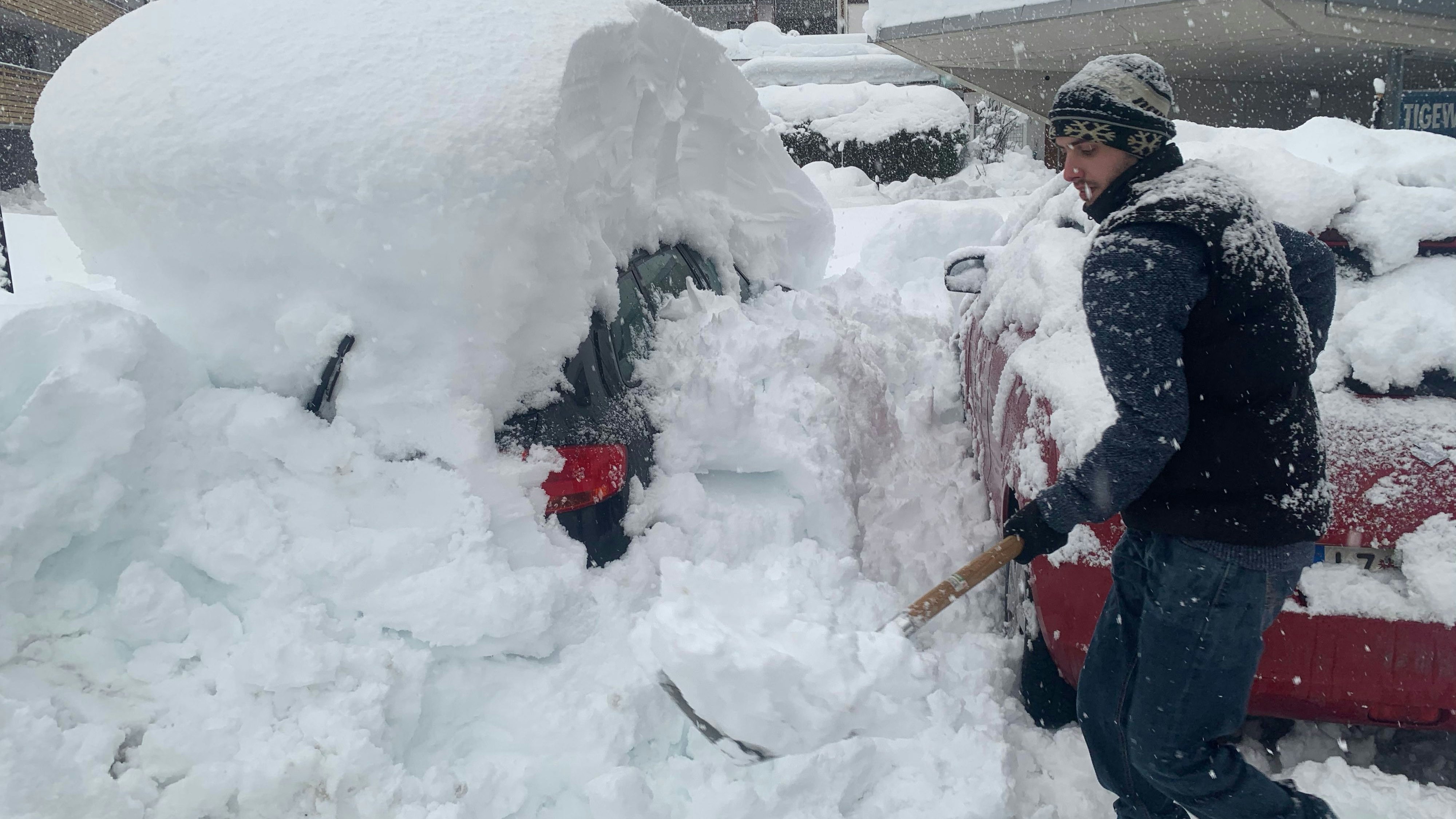 Archivbild: Extreme Schneefälle Anfang Dezember 2020 in Osttirol