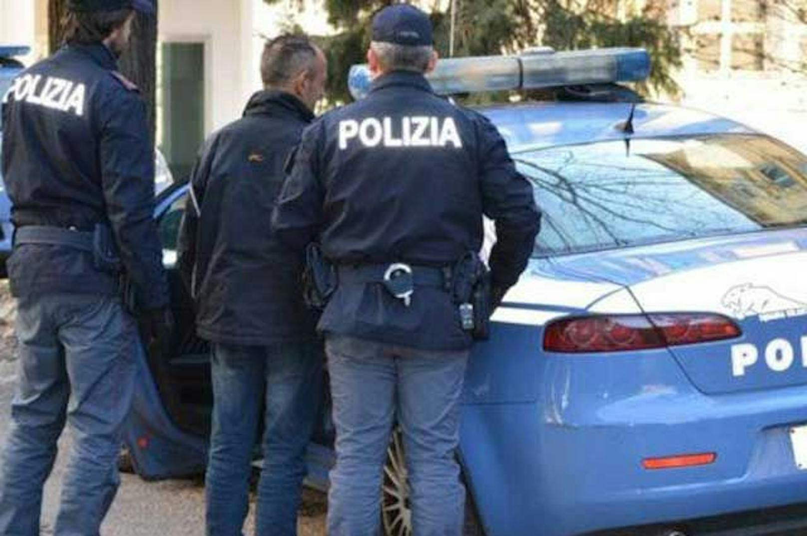 In Rom wurde ein 48-Jähriger Wiener festgenommen, weil er seine Ex-Frau mit dem Tod bedroht haben soll. Symbolfoto