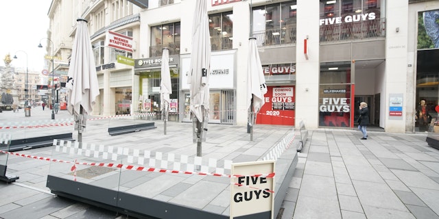 Burger-Hype in Wien: Am Montag öffnet "Five Guys" - Wien ...