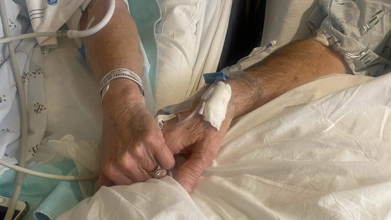 Heute.at - Ehepaar stirbt zwei Stunden nacheinander an Corona