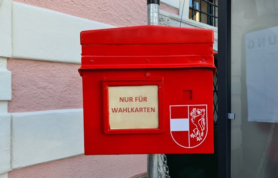 Noch bis Sonntag, 24. Jänner 2021, 6.30 Uhr können ausgefüllte Wahlkarten in den Wahlkarten-Postkasten vor dem Rathaus eingeworfen werden