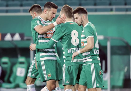 Rapid jubelt gegen Sturm.