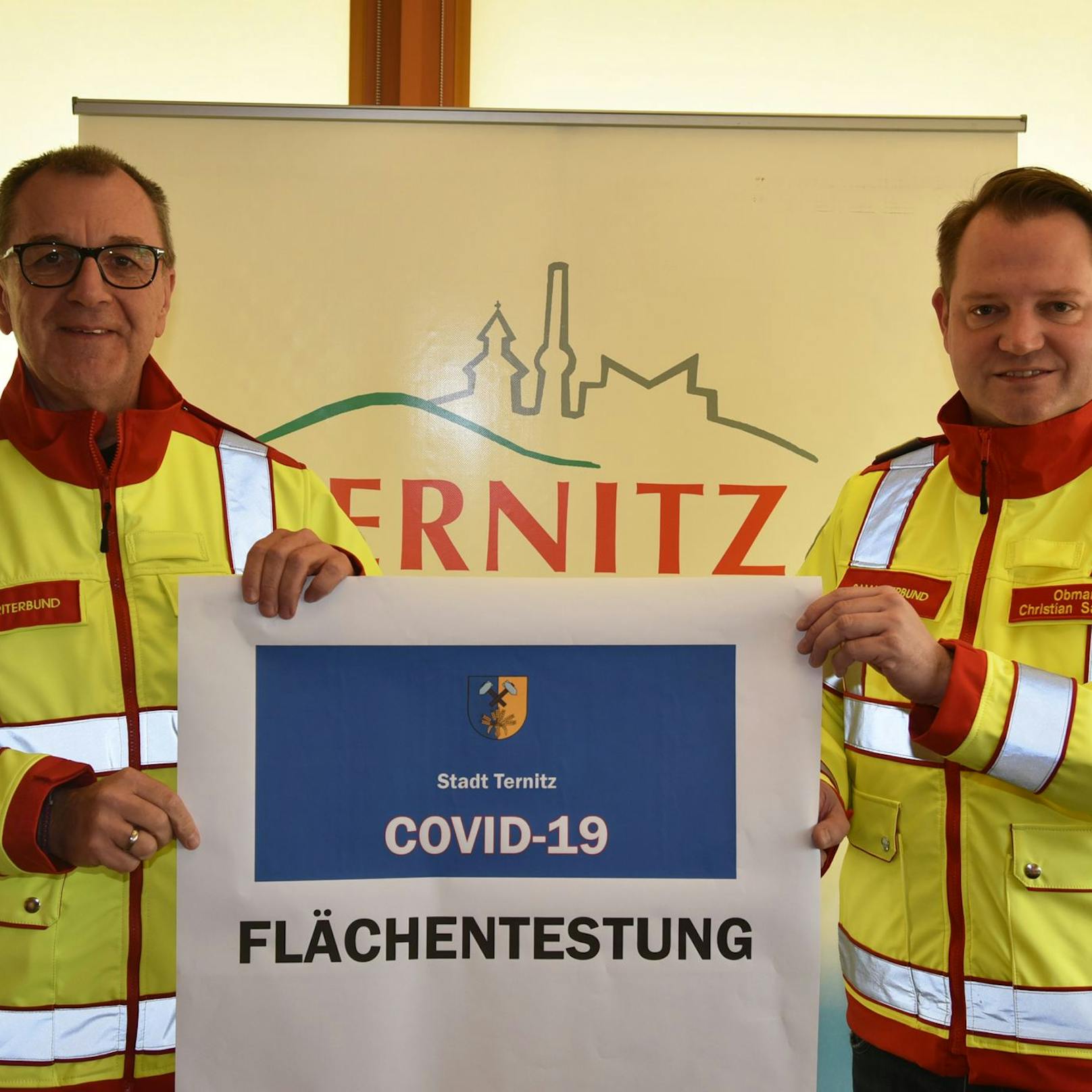 In Ternitz wird ebenfalls eine Teststraße eingerichtet: Bürgermeister Rupert Dworak und LAbg. Vizebürgermeister Christian Samwald