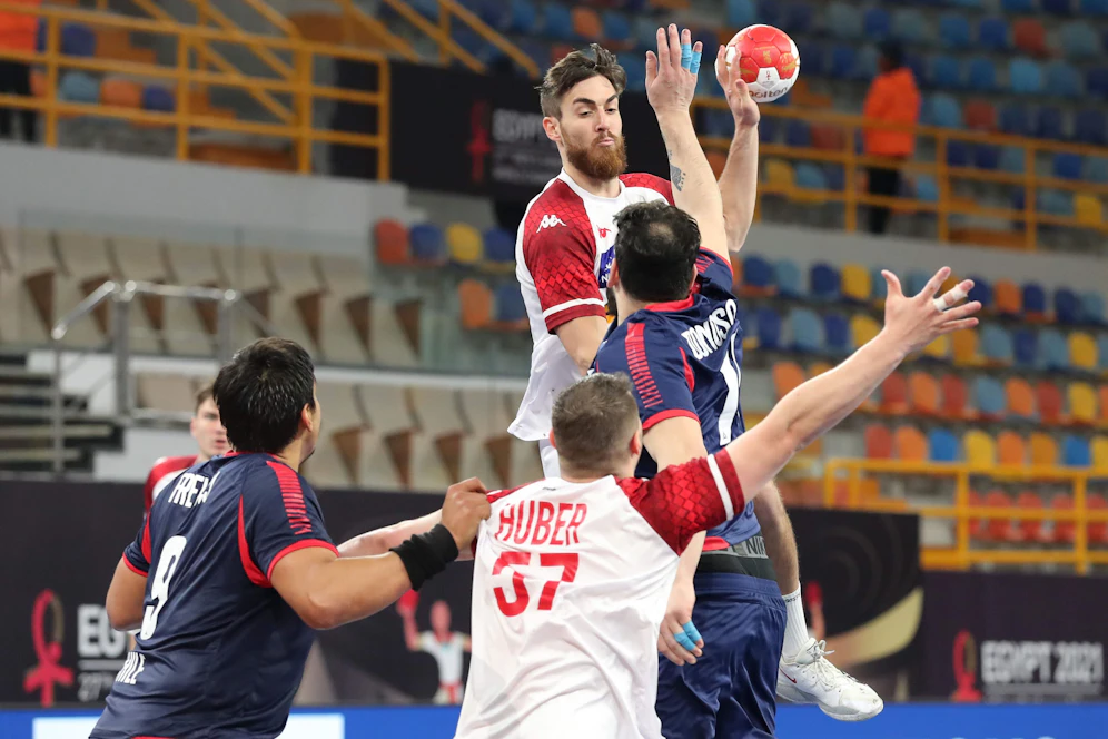 Österreichs Handballer schlagen Chile. 