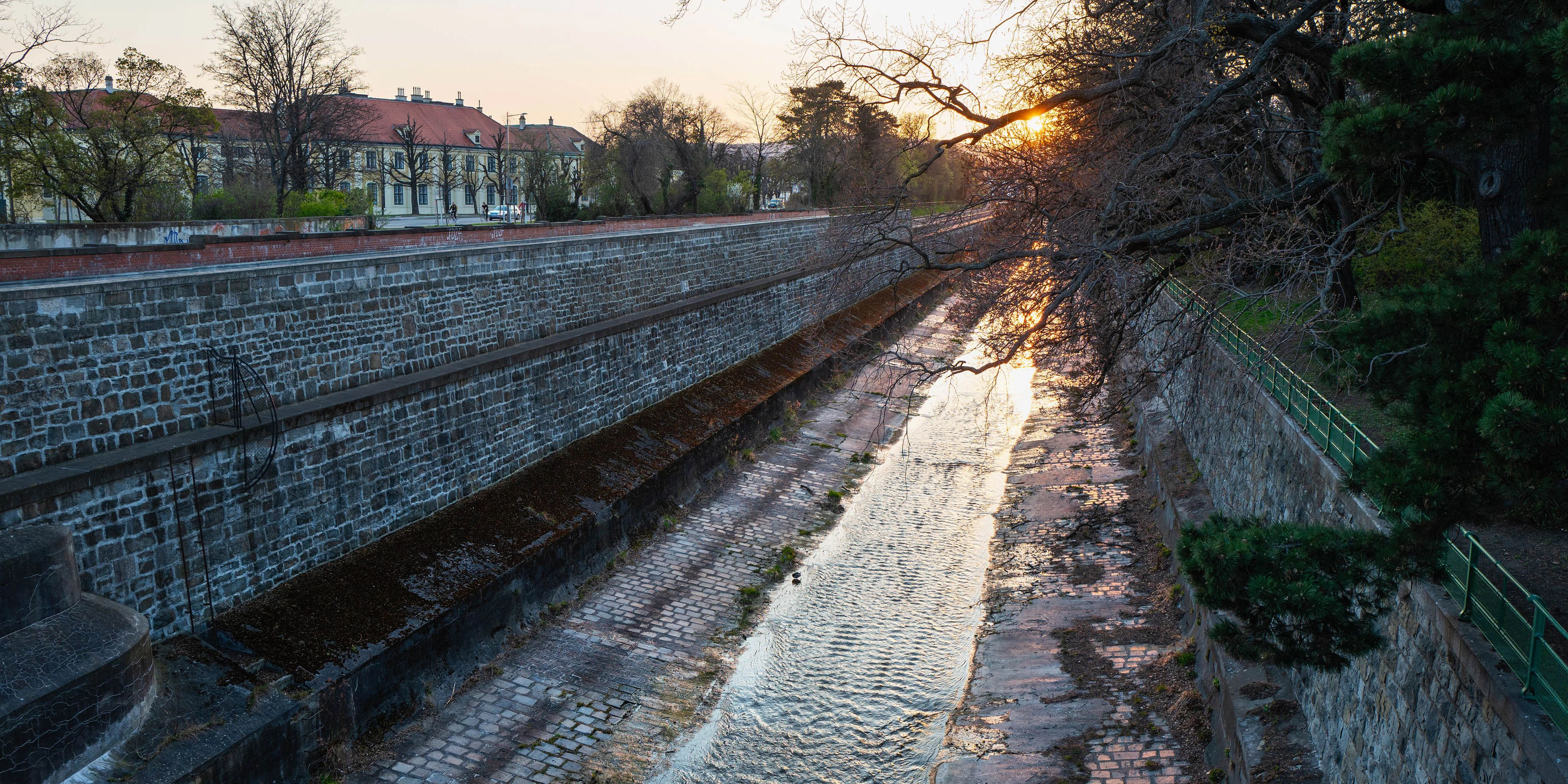 Polizeieinsatz beim Wienfluss