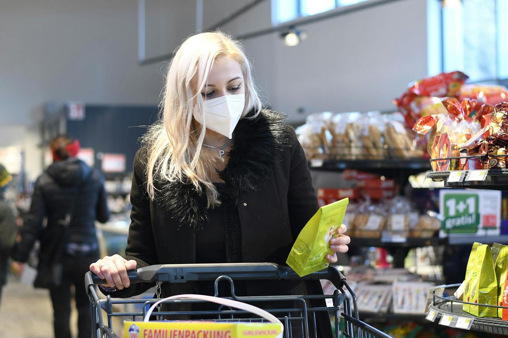 Ab Montag gilt in Supermärkten eine FFP2-Maskenpflicht.
