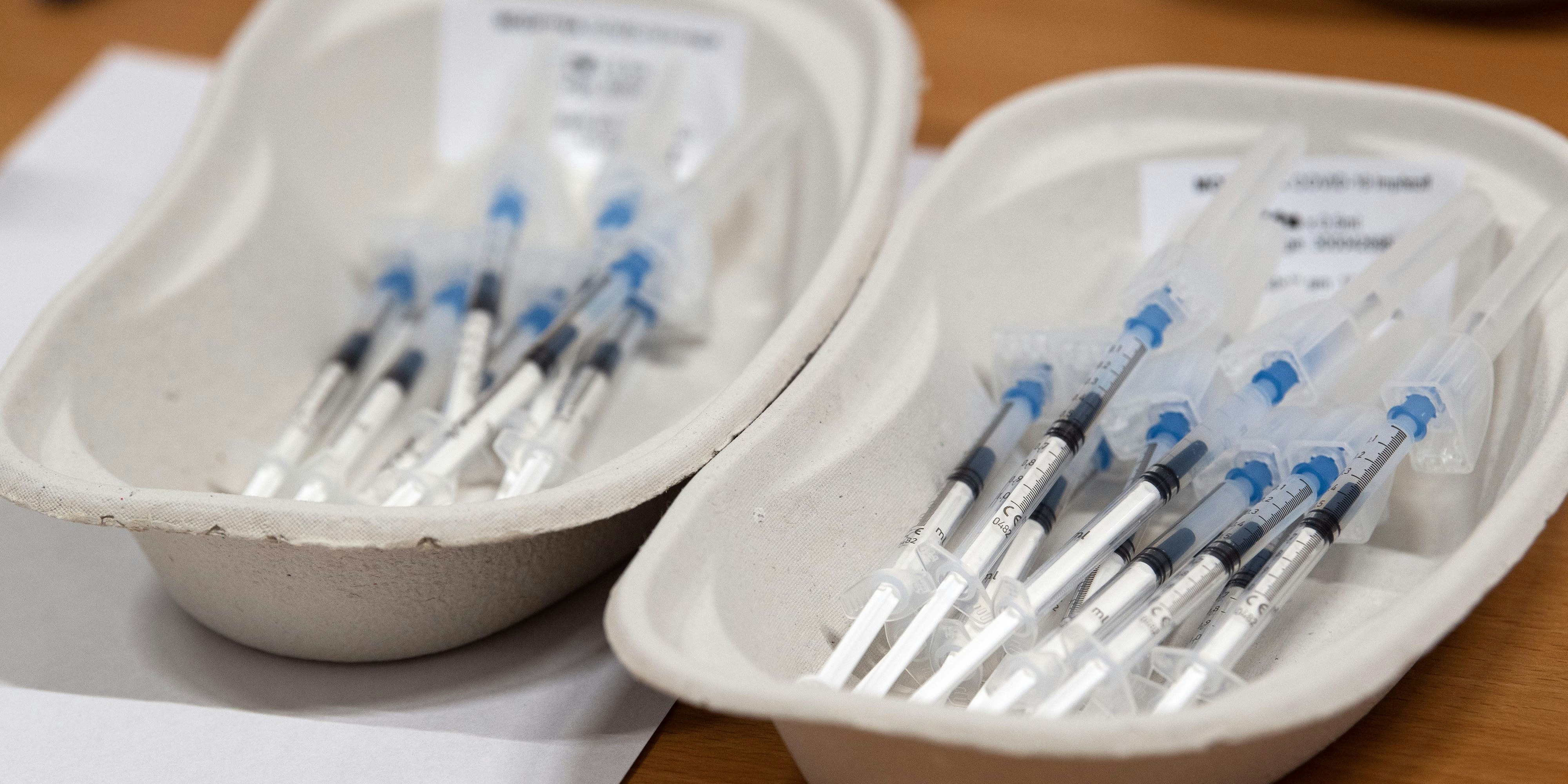  Die EMA berät über die Zulassung des Impfstoffs von AstraZeneca.