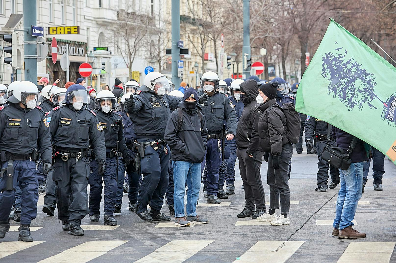 Polizeieinsatz im Rahmen der Corona-Großdemo am 16. Jänner 2021. (Archivbild)