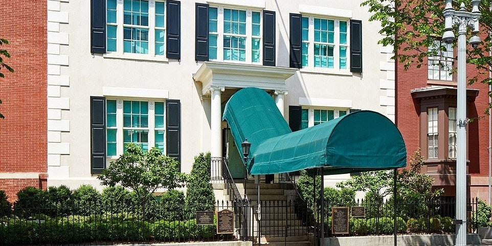 Das Blair House hat 14 Zimmer und jede Menge farbenprächtige Salons.