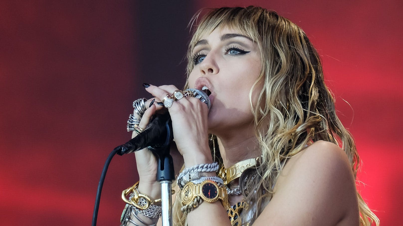 <strong>Miley Cyrus</strong> ist in diesem Jahr Teil des Super-Bowl-Spektakels: Sie gibt ein Vorab-Konzert für geladene Ehrengäste.