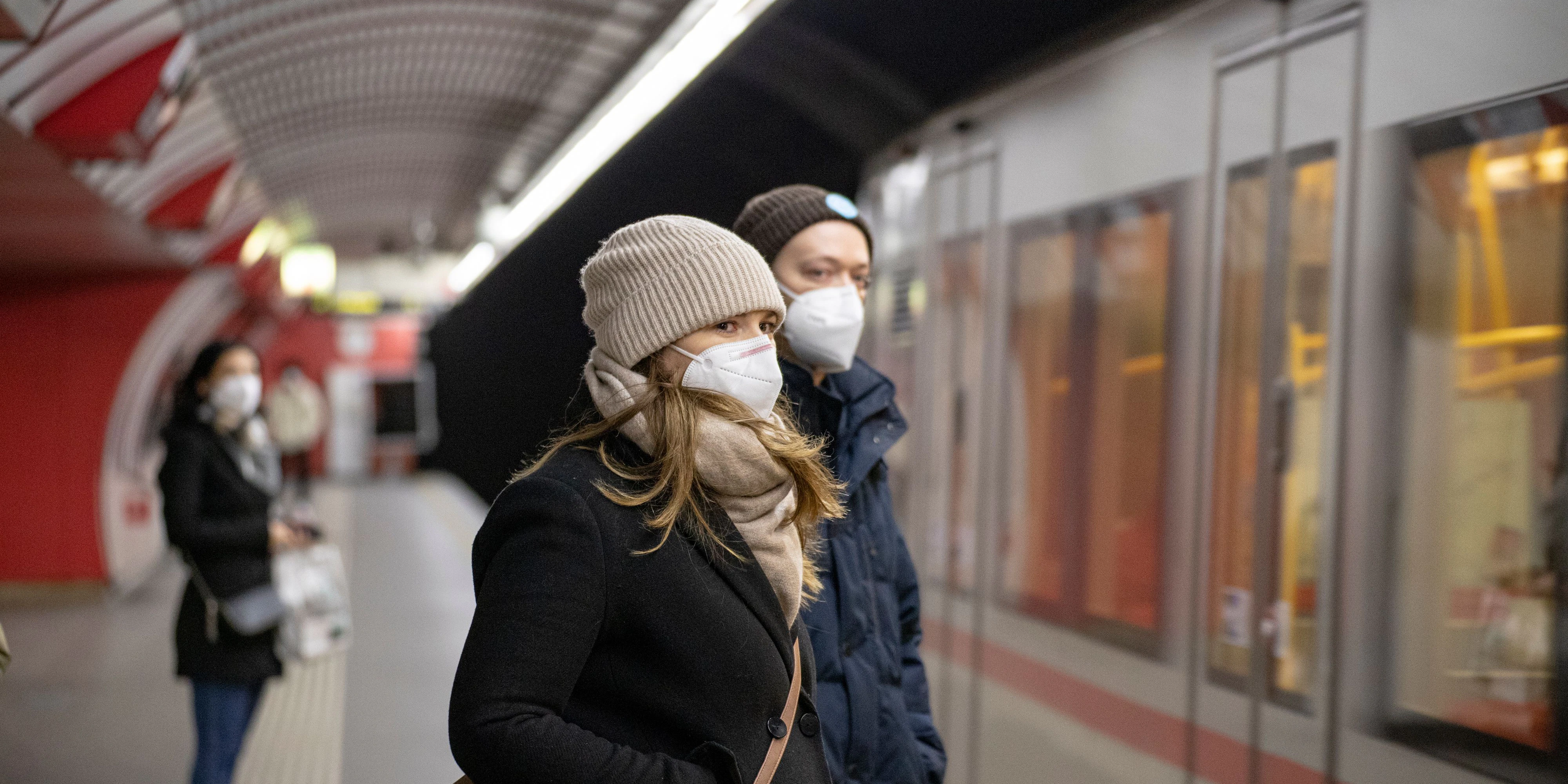 FFP2, Schutzmaske, Corona, U-Bahn, Ubahn