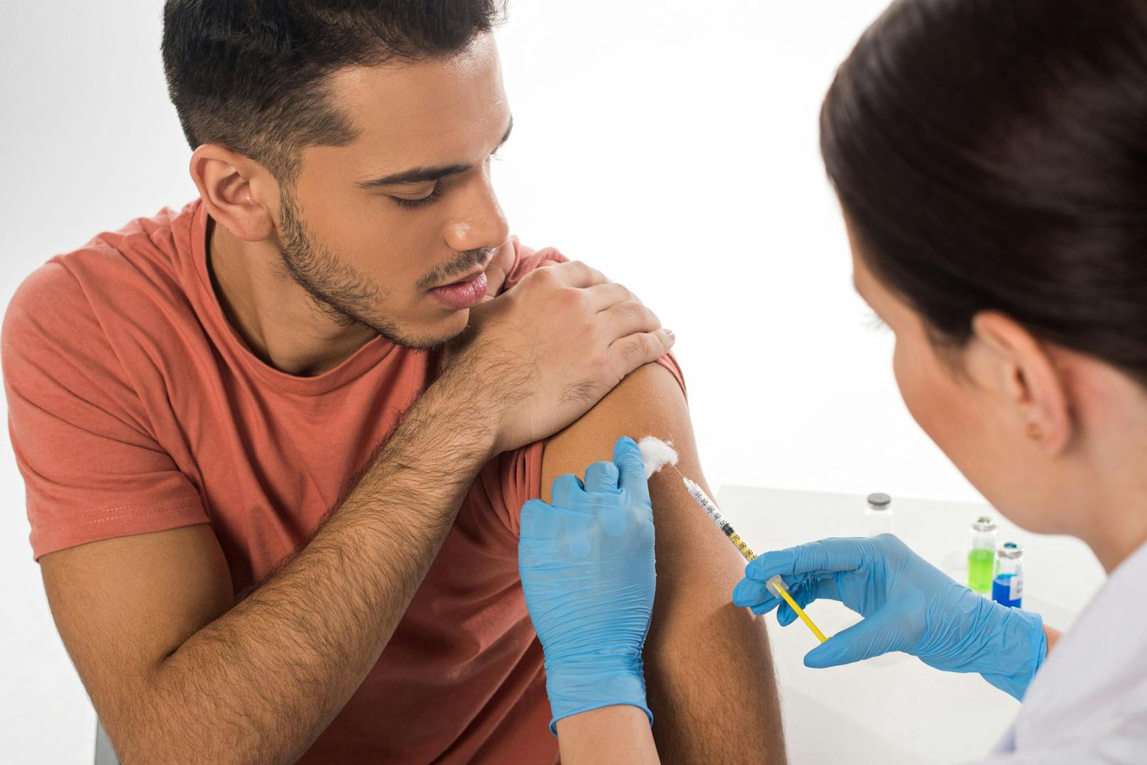 Corona-Impfung: Männer haben einen Nachteil
