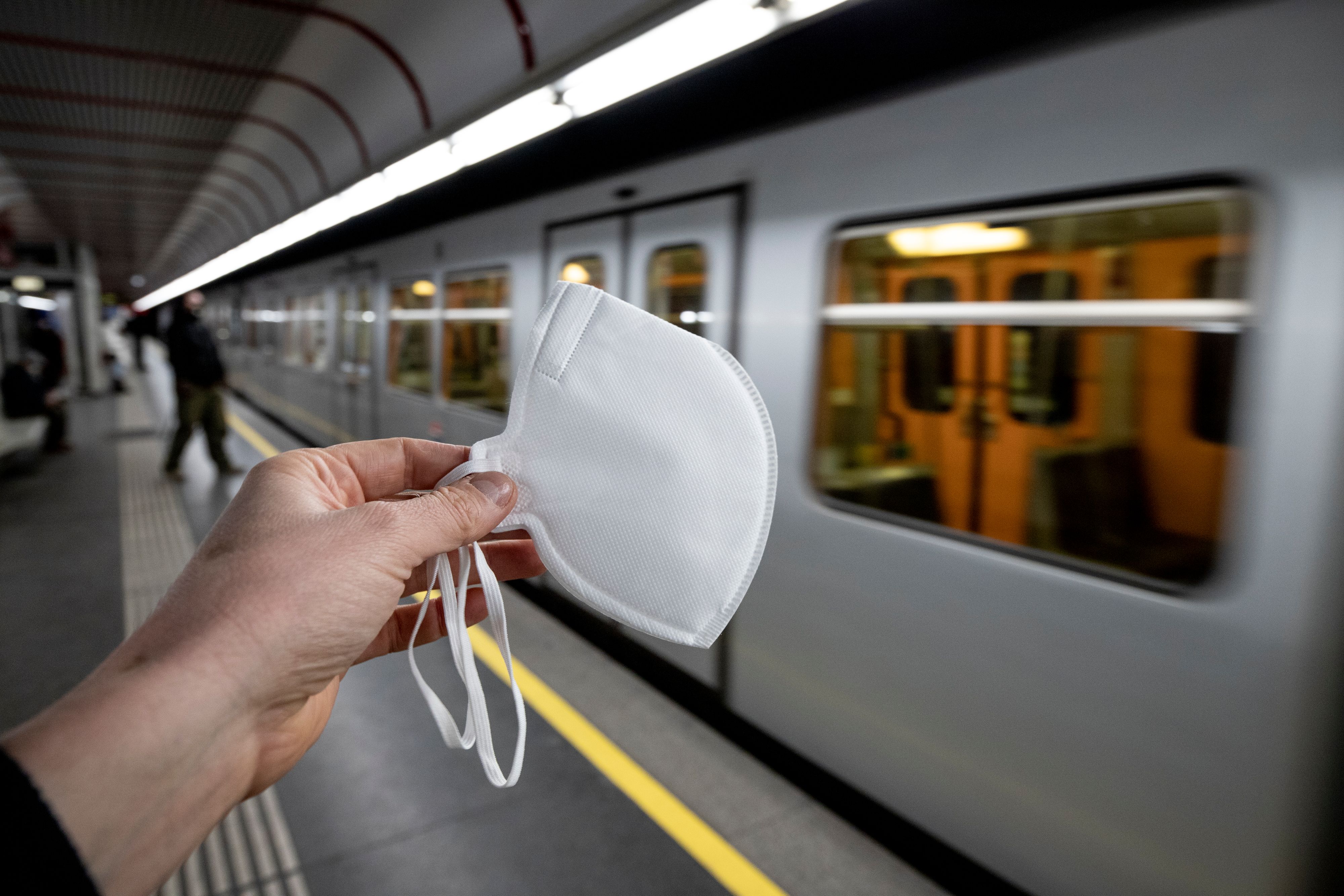 FFP2-Maskenpflicht in den Öffis gilt seit dem 25. September 2021.