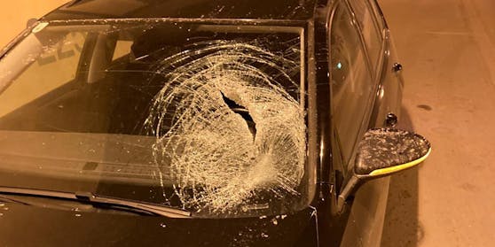 Der Unfall ereignete sich am Montagmorgen (25. Jänner 2021) im Landecker Tunnel auf der Inntalautobahn A12.