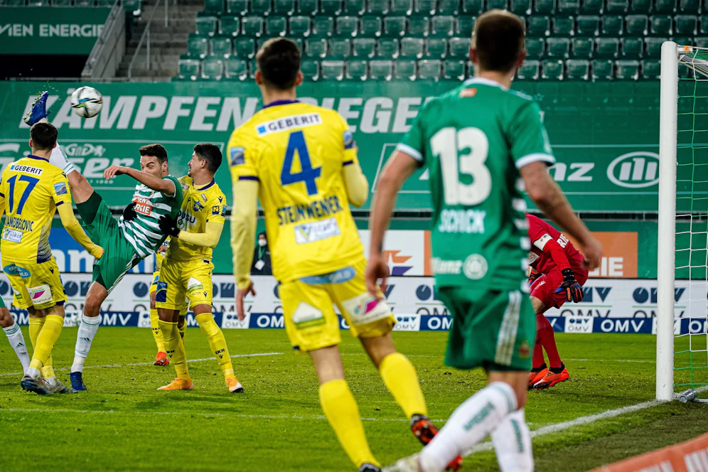 Ercan Kara erzielt ein sehenswertes Tor zum 2:1-Endstand gegen St. Pölten.
