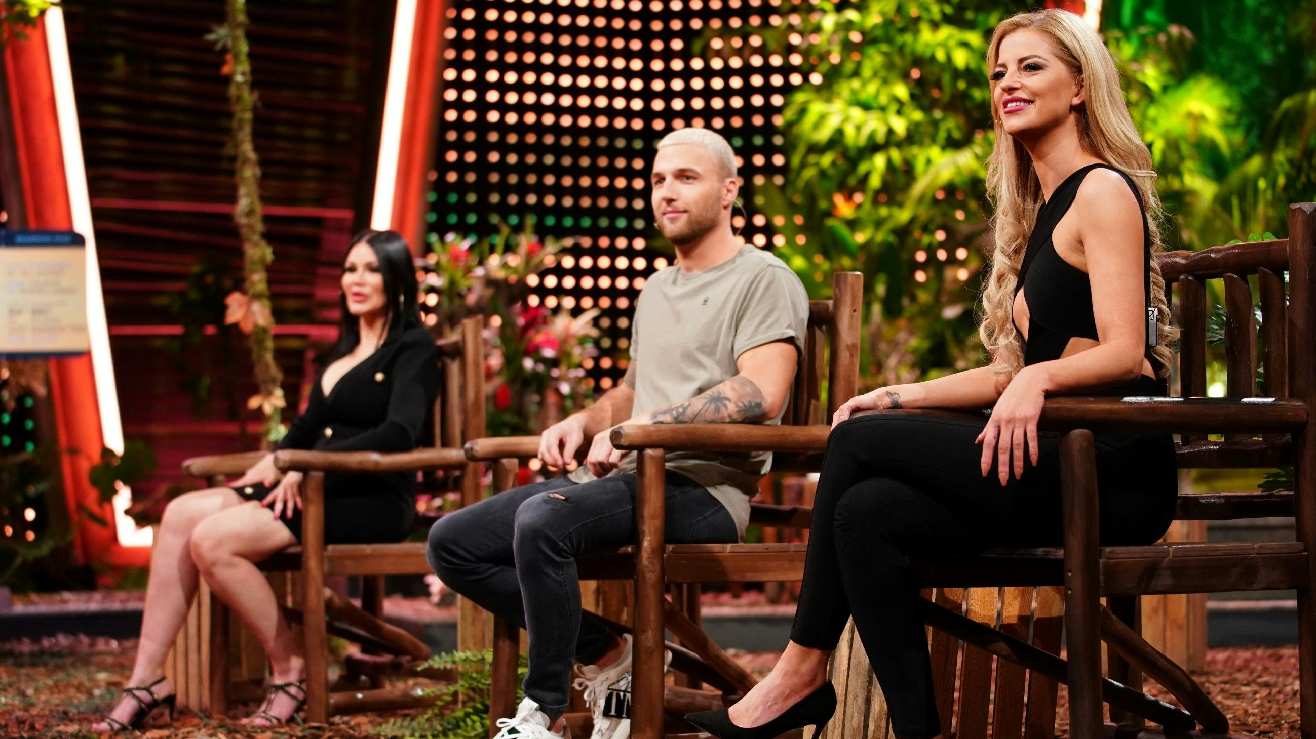 Dschungelshow (Tag 12, 26.1.2021): Djamila, Filip, Xenia