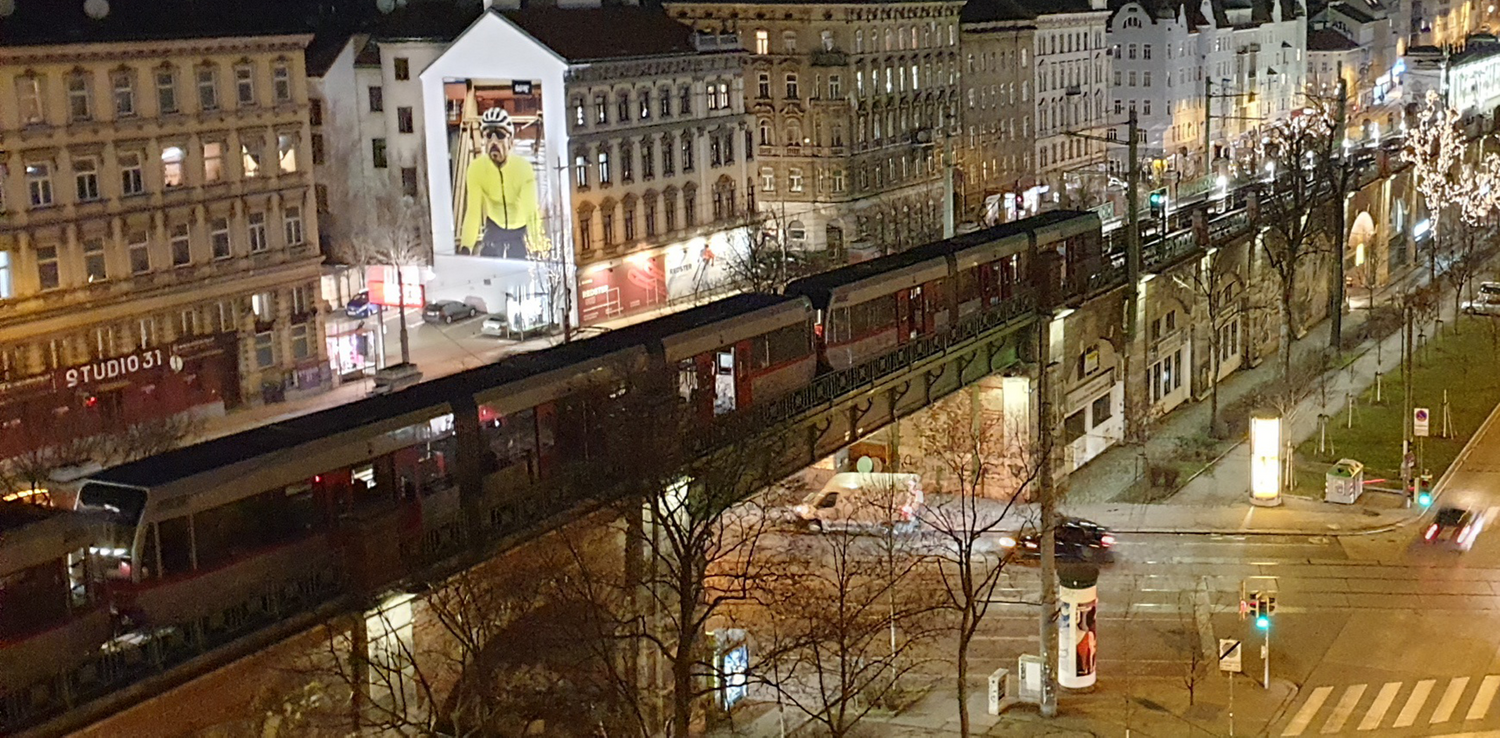 Kurz vor Mitternacht am Mittwoch stand die U6 still