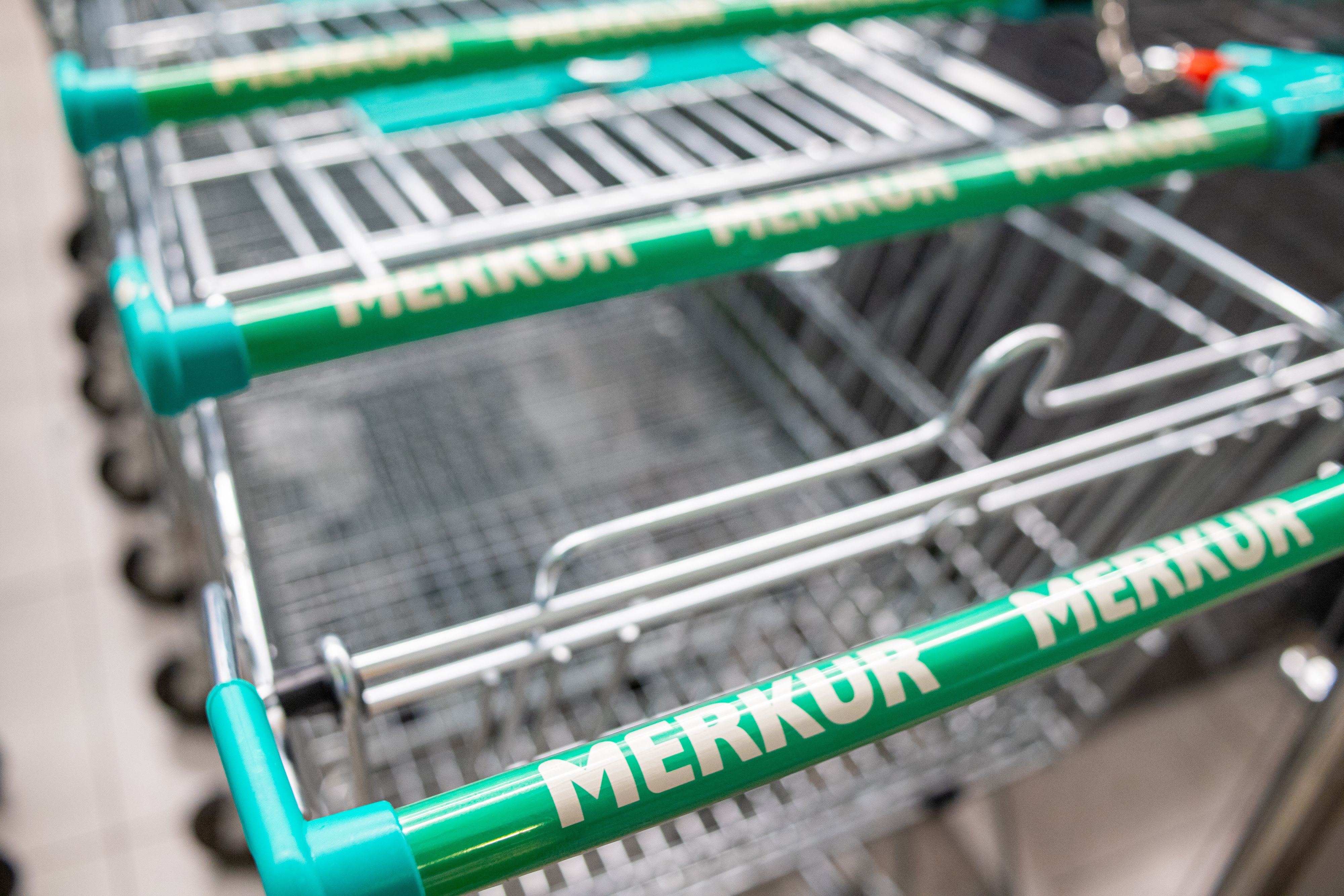 "Merkur" ist anzählt. Bald soll daraus "Billa Plus" werden