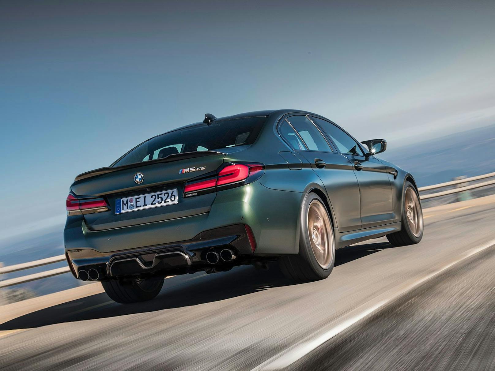 Spezielle Anbauteile für noch mehr Dynamik am BMW M5 CS 