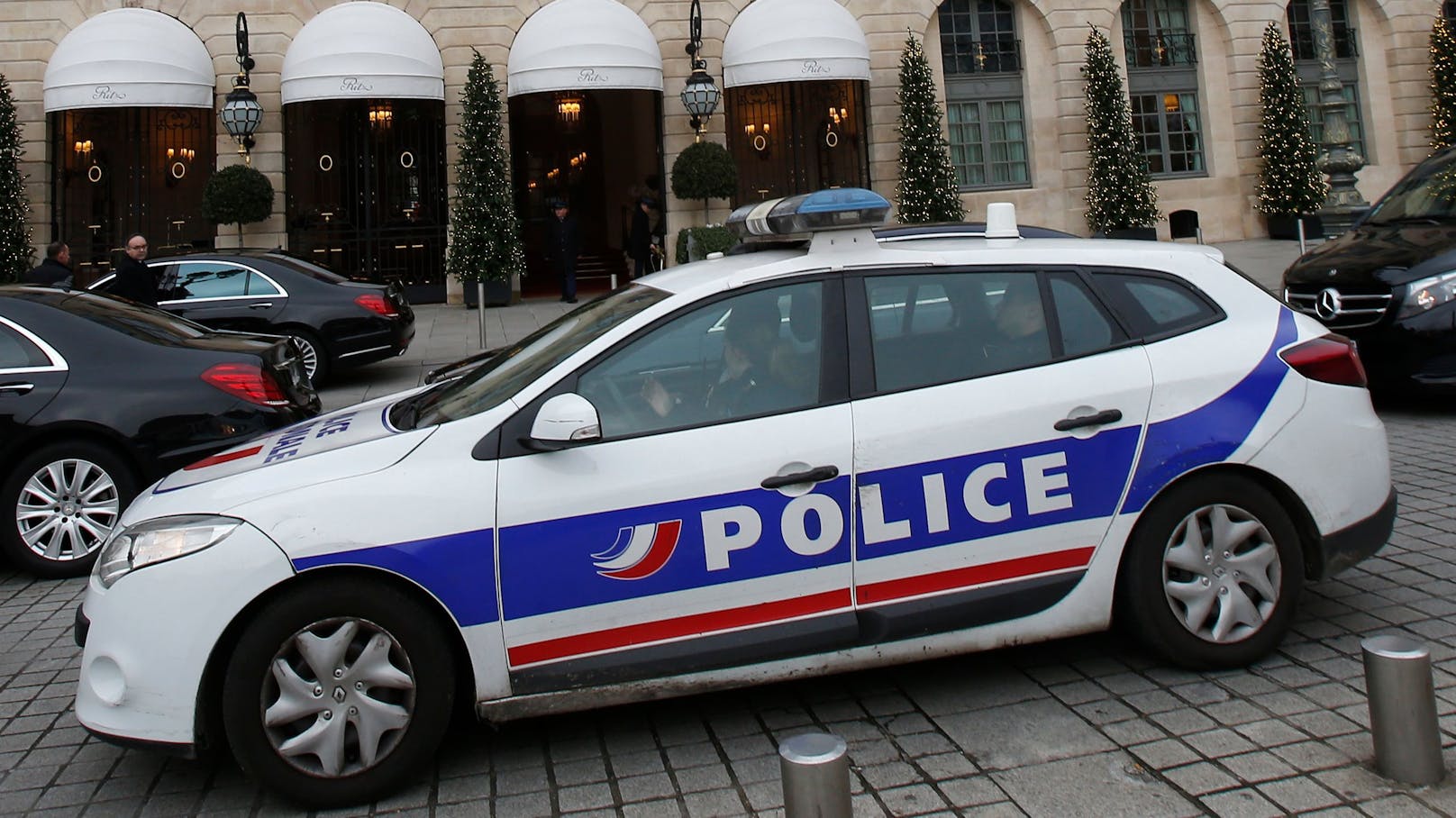 Polizeiauto in Paris (Symbolbild)